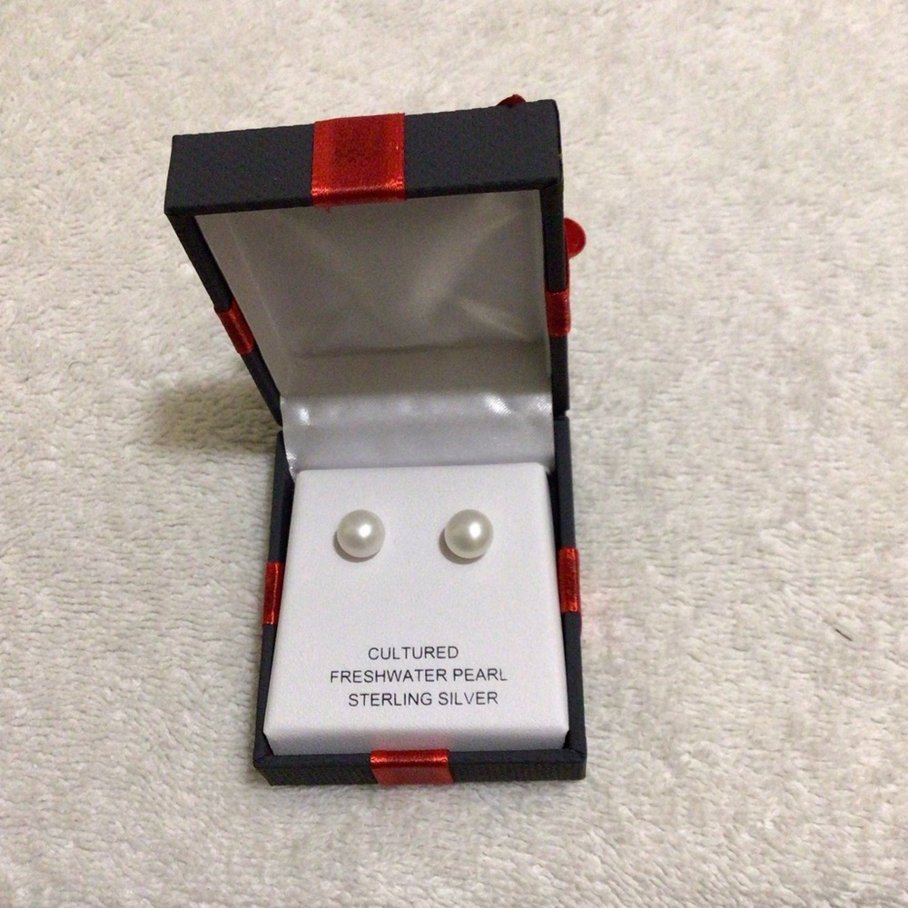 NEW Sterling Silver Cultured Freshwater Pearl Stud Earrings